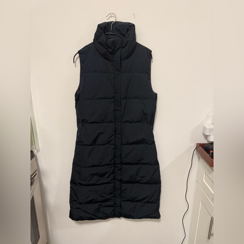 NWT Theory True Puffer Vest - Long Maxi Puffer Vest